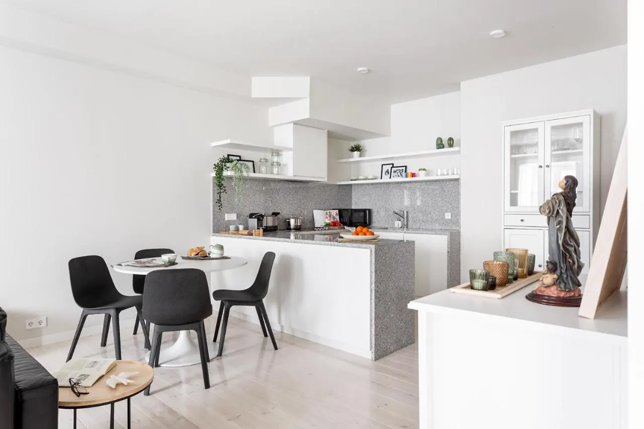 Joivy Superb 1-Br Flat Near Jardim Da Estrela Daire Lisboa