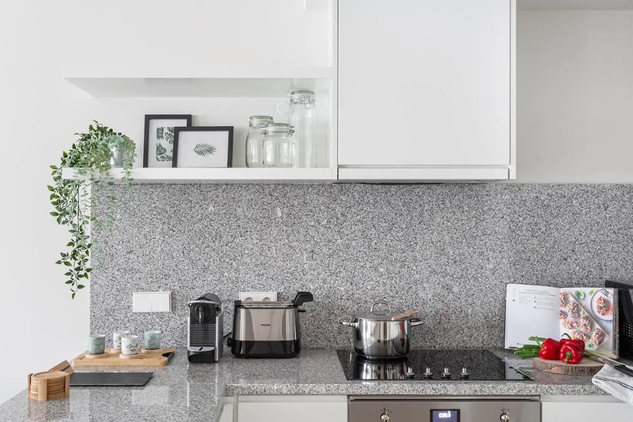 Joivy Superb 1-Br Flat Near Jardim Da Estrela Apartment Lisbon Portugal